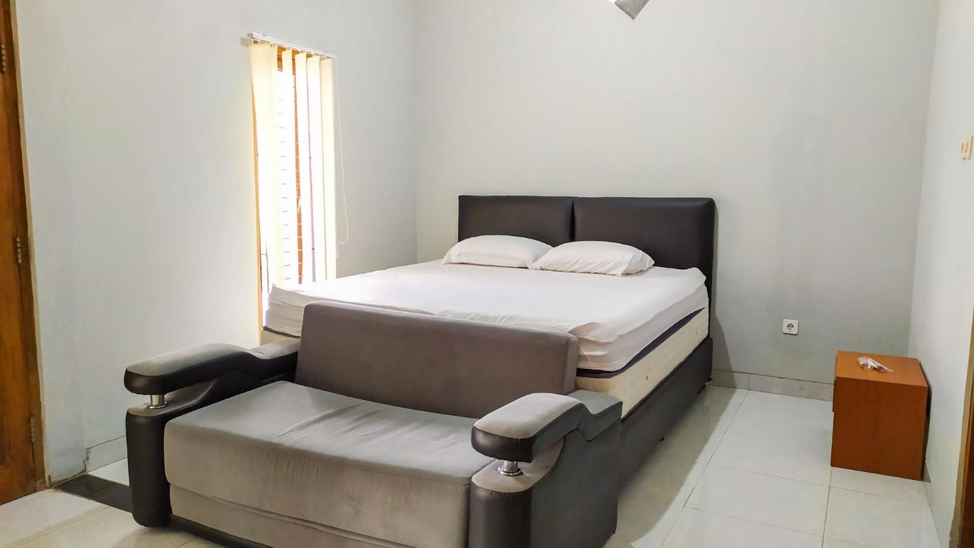 Hotel Omah Leren Mitra Reddoorz Near Gembiraloka Zoo Yogyakarta Esterno foto